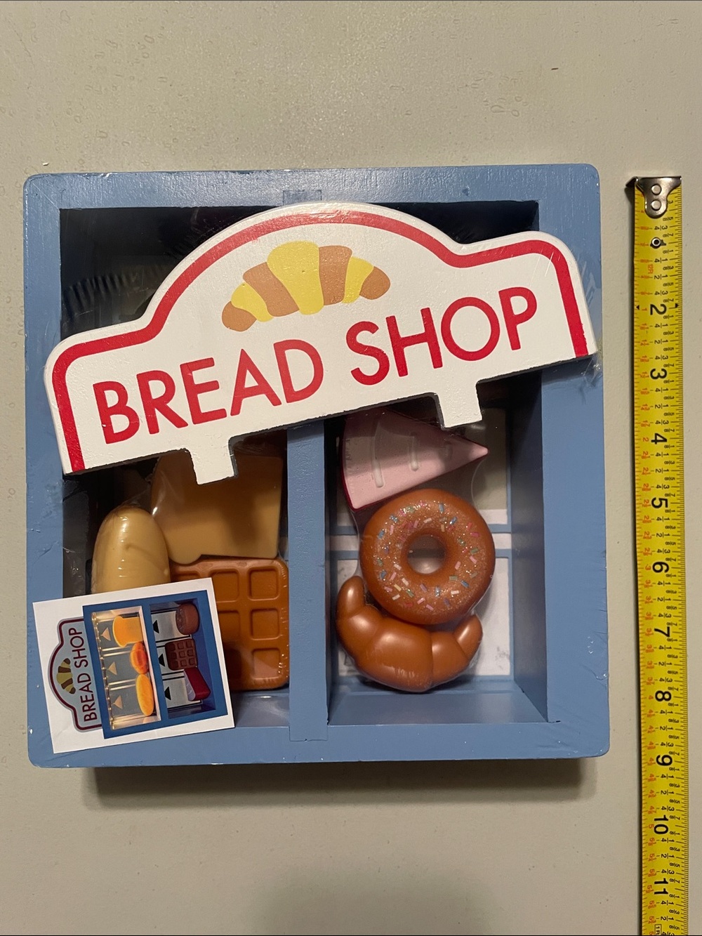 Wooden Bread Shop Playset w/pretend plastic toys New